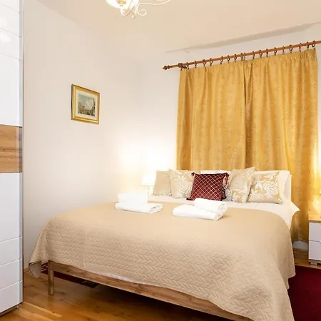Luxury For 14 People Near Porec Villa *