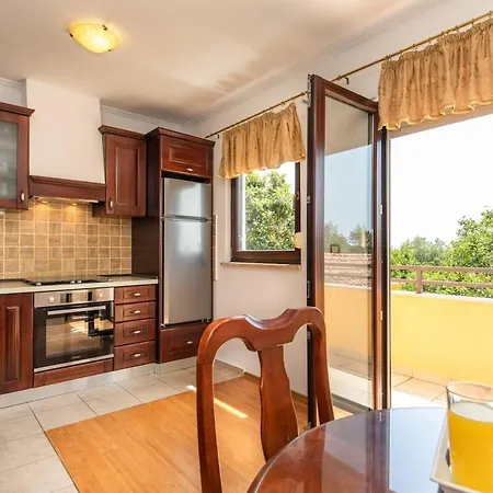 Villa Luxury For 14 People Near Porec