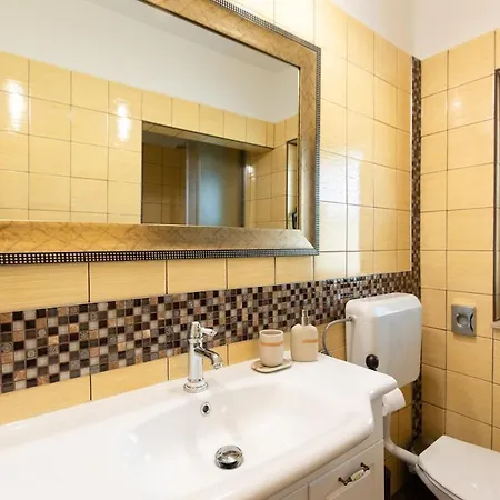 Villa Luxury For 14 People Near Porec