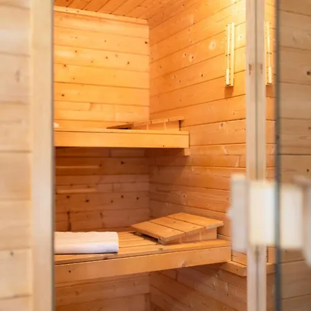 Luxury For 14 People Near Porec Zbandaj
