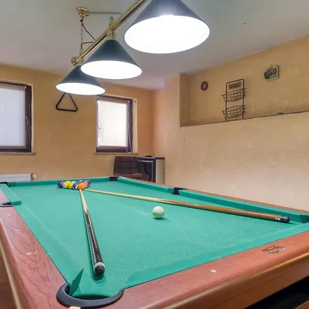 Luxury For 14 People Near Porec Villa Žbandaj