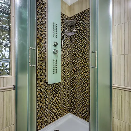Luxury For 14 People Near Porec * Žbandaj