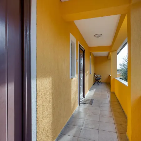 Villa Luxury For 14 People Near Porec *