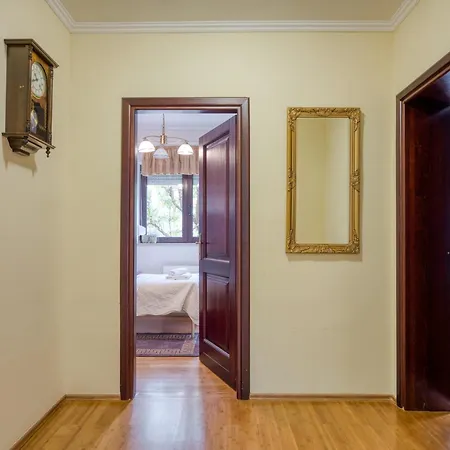 Villa Luxury For 14 People Near Porec Žbandaj
