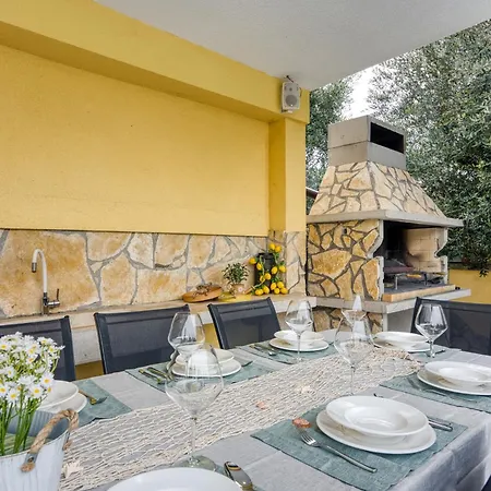 Villa Luxury For 14 People Near Porec