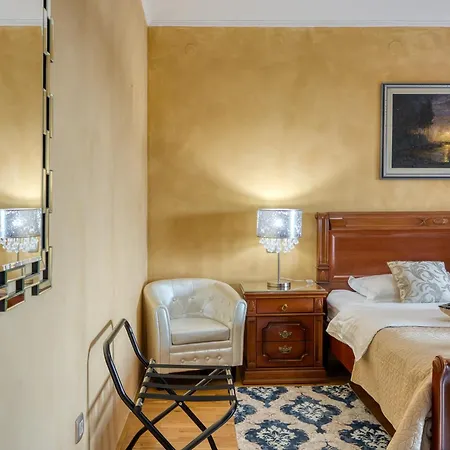 Villa Luxury For 14 People Near Porec *