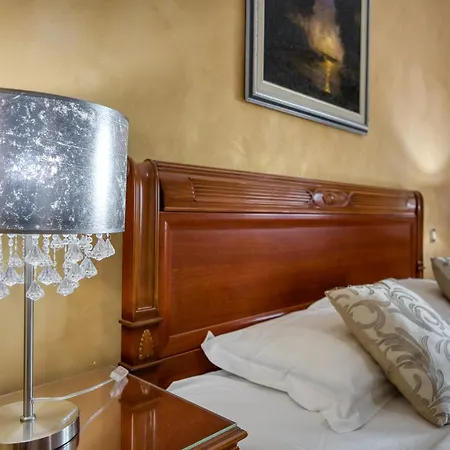 Luxury For 14 People Near Porec * Žbandaj