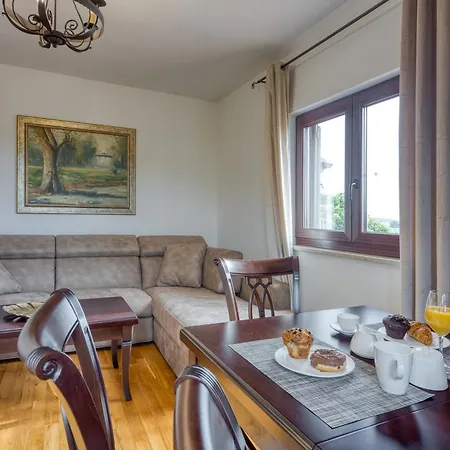 Villa Luxury For 14 People Near Porec *