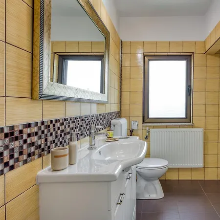 Luxury For 14 People Near Porec Žbandaj